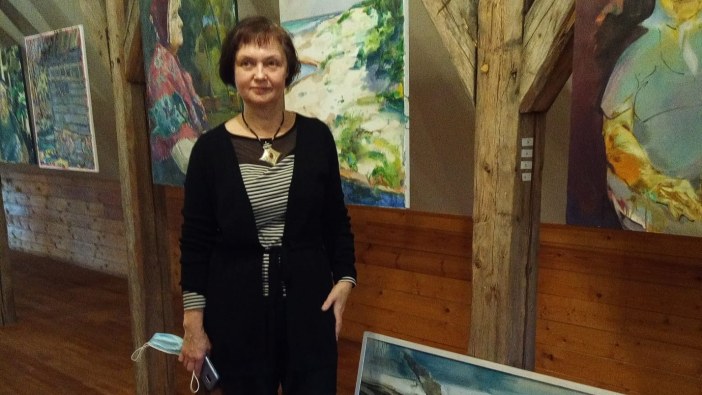 Suitos skatāmas Mazirbes plenēra gleznas