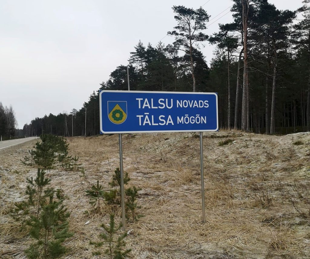 Lībiešu valoda uz ceļazīmēm