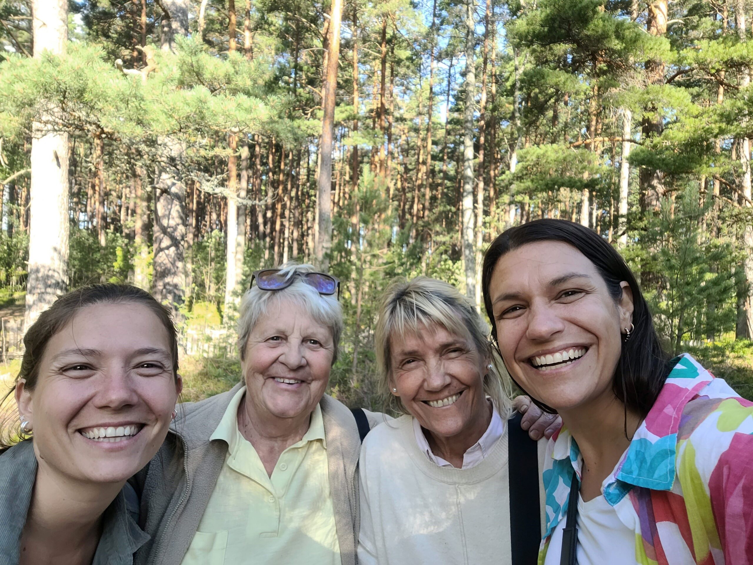 Andreja Štālera pēcnācējas ciemojas Kolkā