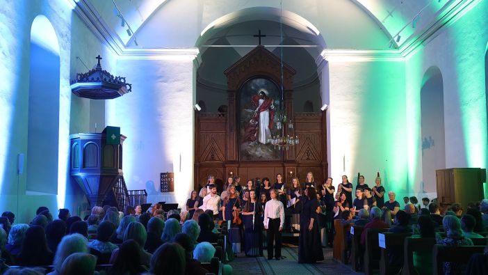 Prinča “Dziesmas un lūgšanas” Baznīcu naktī